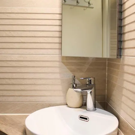 Apartment Bright With Balcony Quiet Location Paris